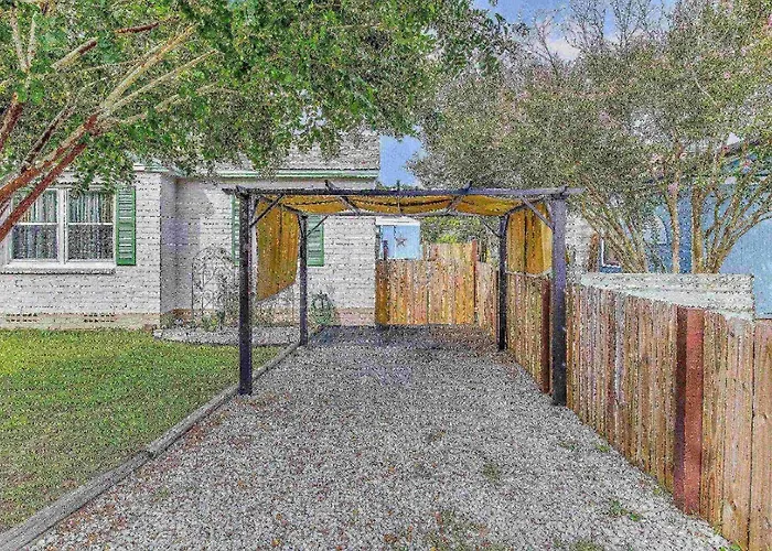 Holiday home 214 Payne Rd Pensacola
