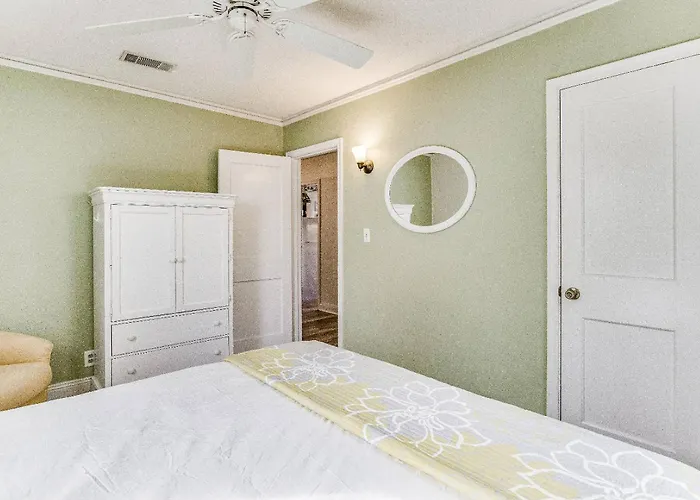 214 Payne Rd Holiday home