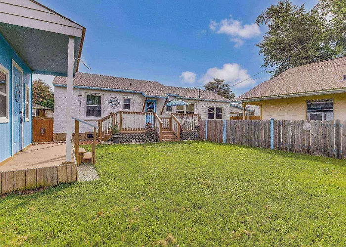 214 Payne Rd Holiday home